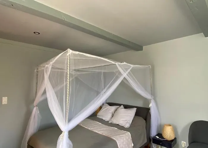 La Bastide Bed & Breakfast *